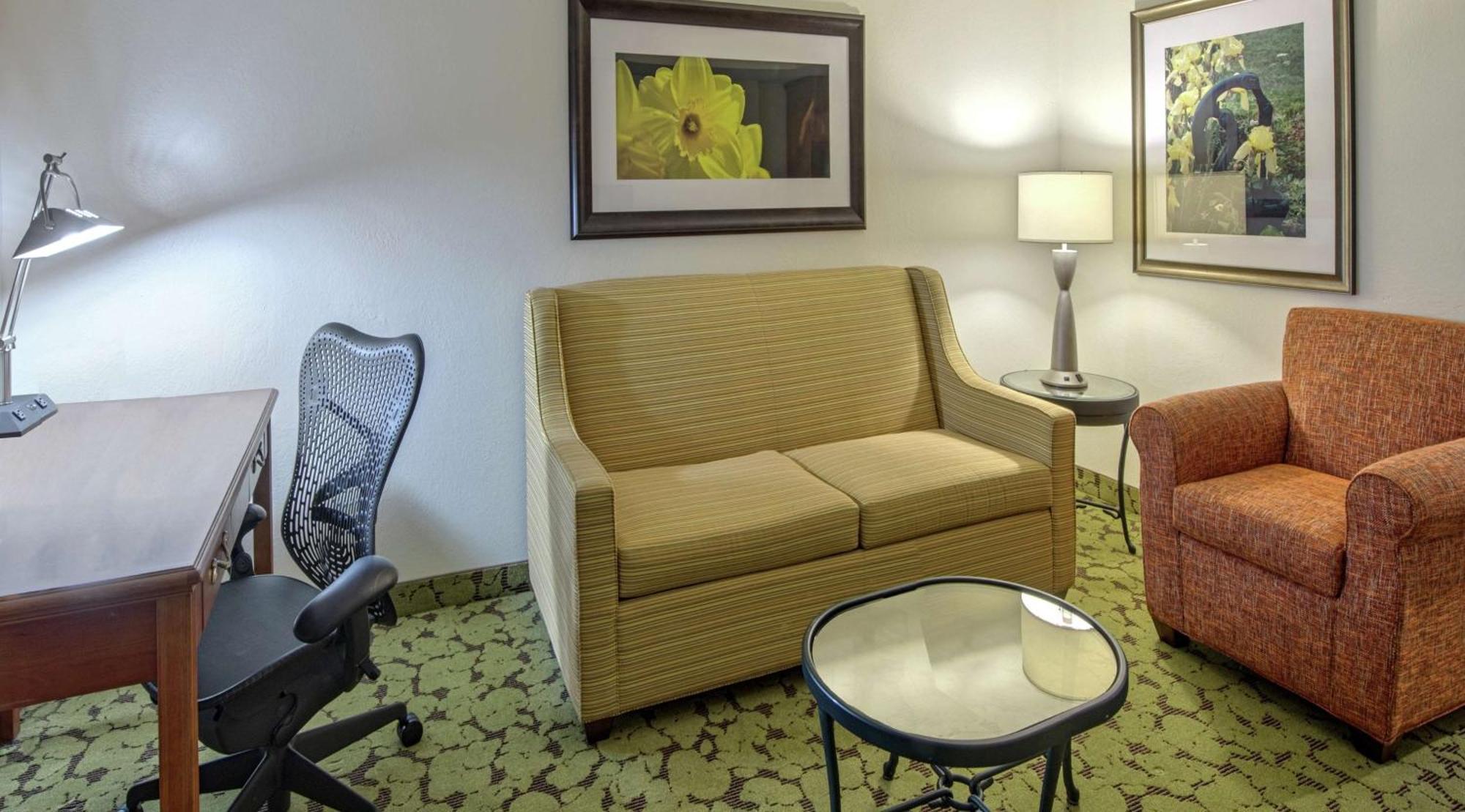 Hilton Garden Inn Huntsville/Space Center Exterior photo